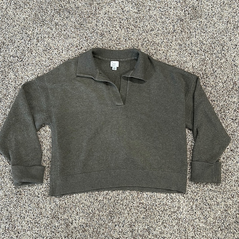 Cropped sweater. Worn twice